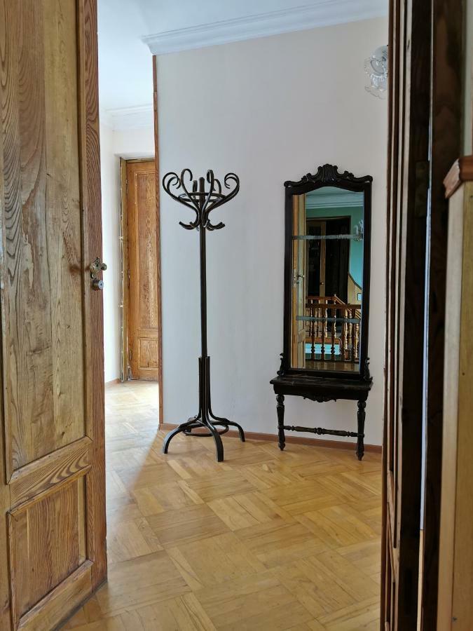 Guest House Top Floor Telavi Luaran gambar
